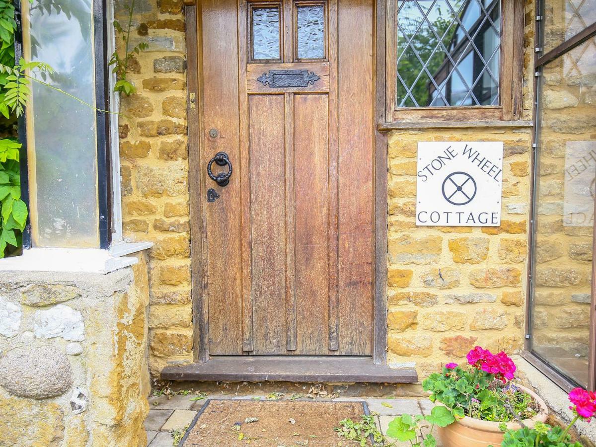 Stone Wheel Cottage Hook Norton Экстерьер фото